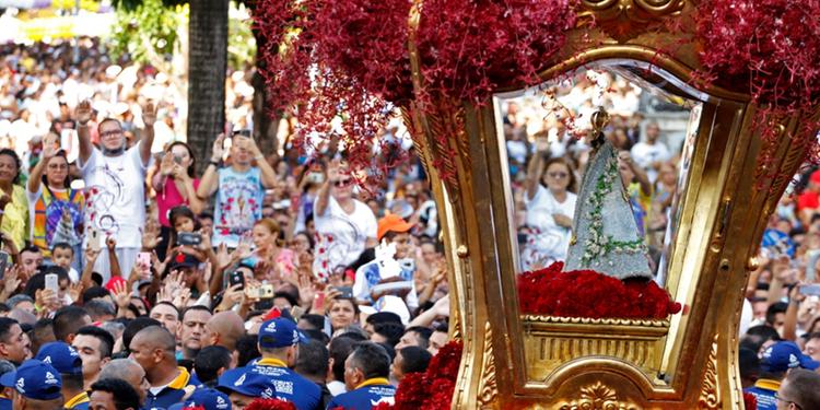 Trabalhadores enfrentam queda de 50% nas vendas de artigos religiosos do Círio de Nazaré