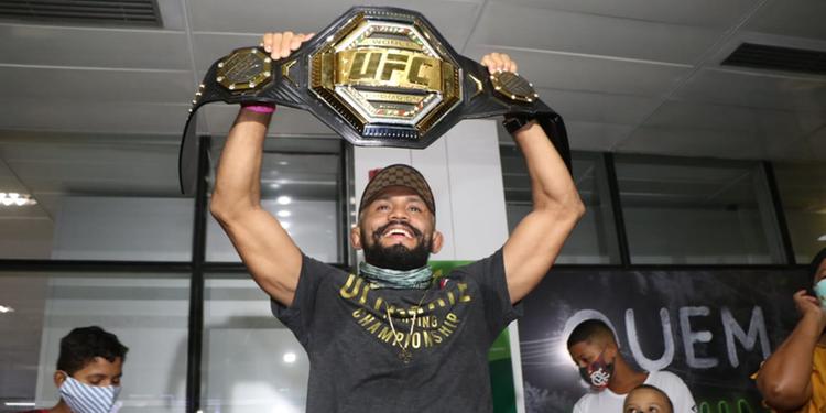 Campeão do UFC, paraense vai enfrentar americano na primeira defesa do cinturão