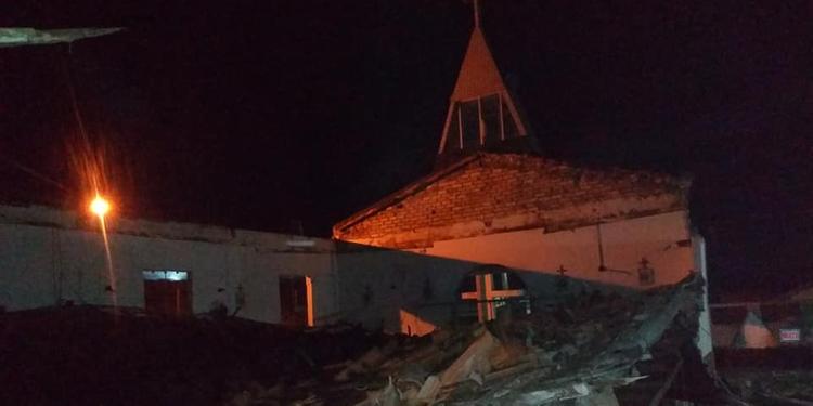 Paróquia da Igreja Matriz Nossa Senhora de Fátima, em Santa Izabel, desaba durante a madrugada