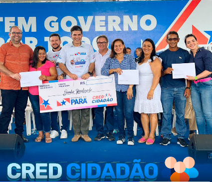 Oportunidades – Helder vai á Irituia, libera quase 100 mil reais em microcréditos e pede que seja gasto no comércio local.